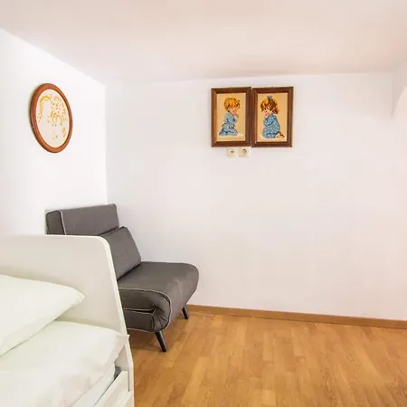 Maria House Дом отдыха Menetai
